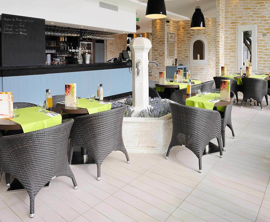 Residhome Paris-Massy Restoran gambar