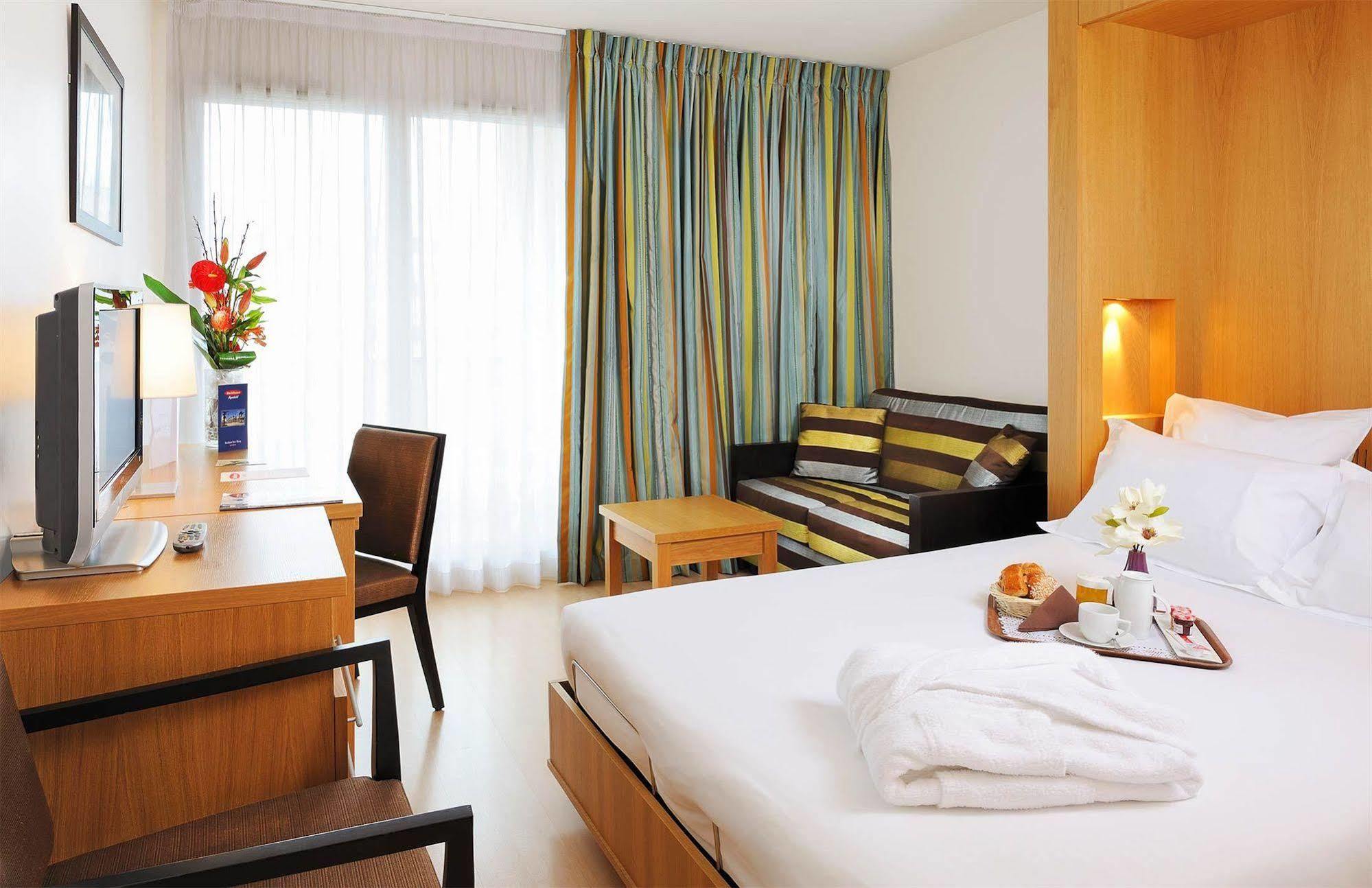 Residhome Paris-Massy Luaran gambar